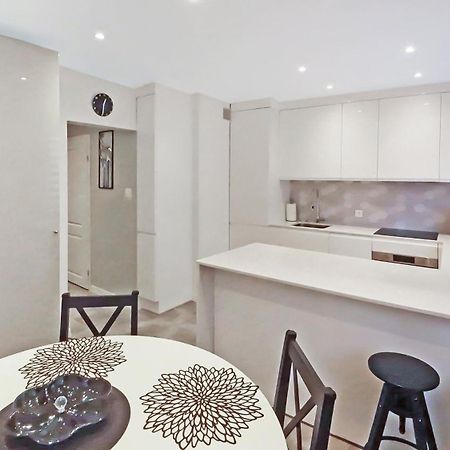 Ultra Modern, Spotless Apartment In ทอรูน ภายนอก รูปภาพ